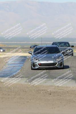 media/Sep-15-2024-Speed Ventures (Sun) [[7a54f7ed2f]]/Black Group/Session 1 (Outside Grapevine)/